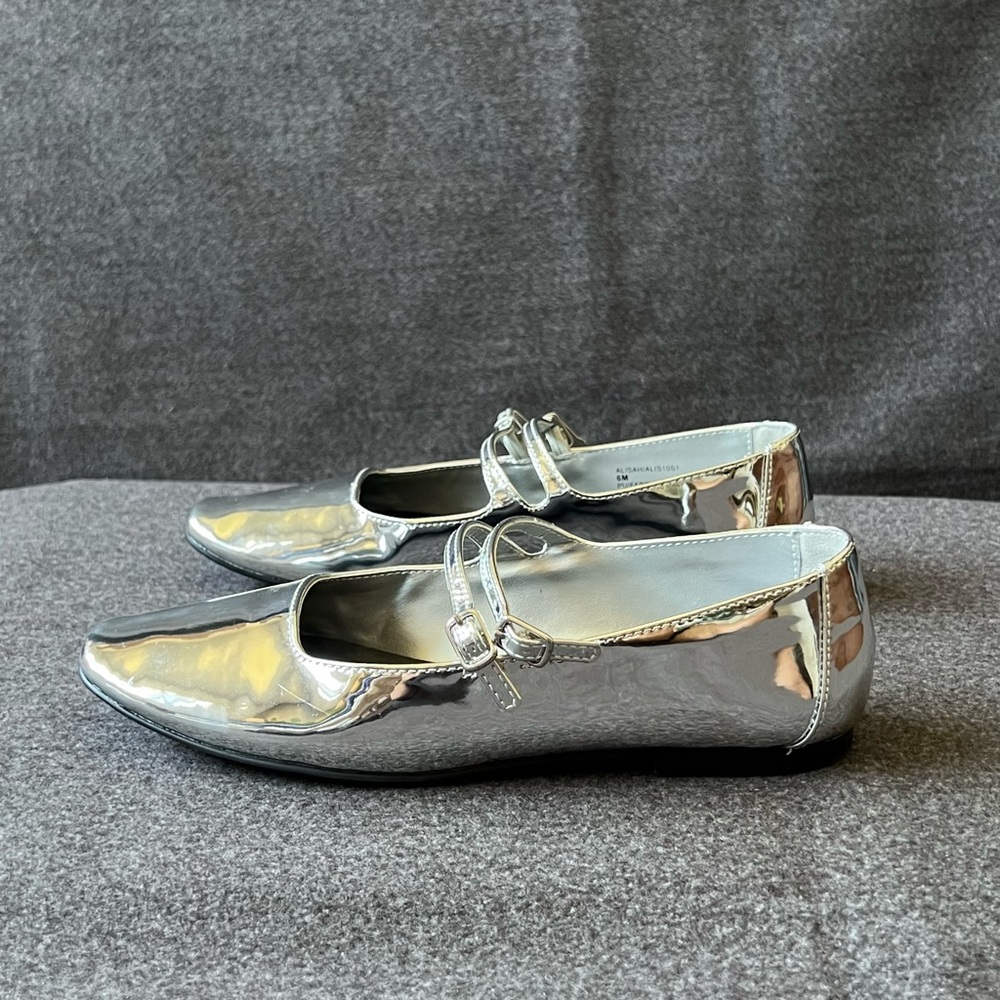 Steve Madden ALISAH Chrome Silver Mary Jane Flats